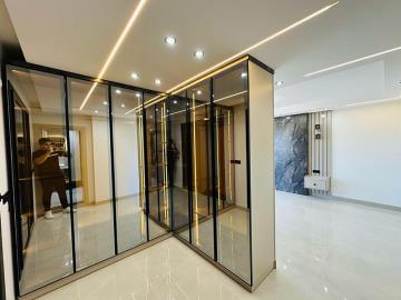 dressing-area-in-master-bedroom