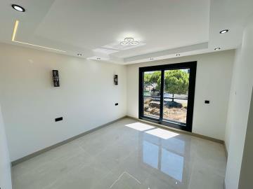 lovely-spacious-bedroom