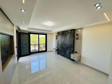 master-bedroom-with-modern-features