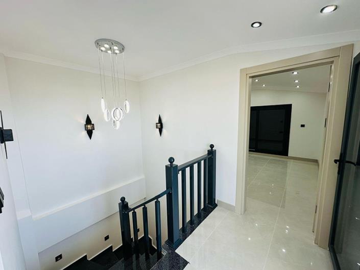 Image No.25-4 Bed Villa / Detached for sale