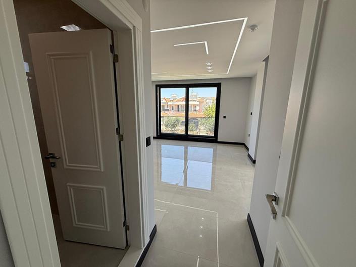 Image No.7-4 Bed Villa / Detached for sale