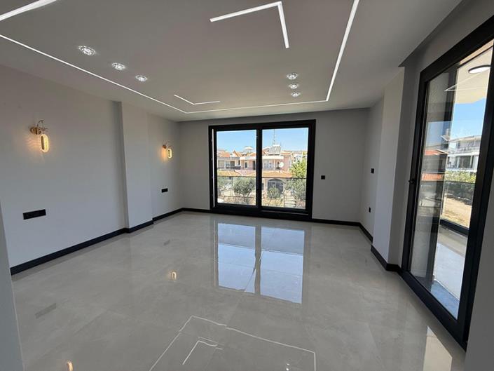 Image No.13-4 Bed Villa / Detached for sale