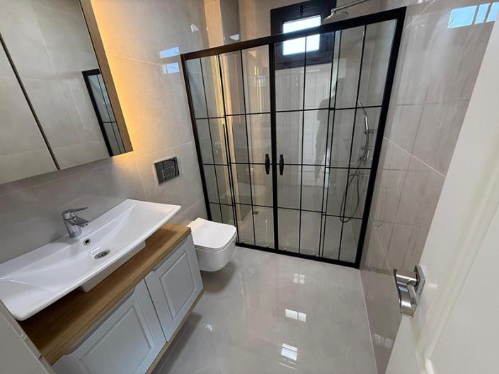 Image No.10-4 Bed Villa / Detached for sale