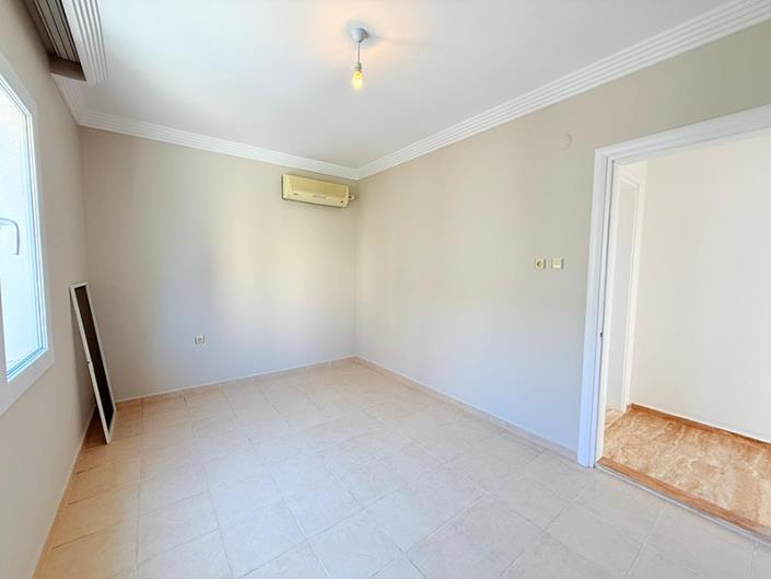 Image No.15-3 Bed Semi-Detached for sale