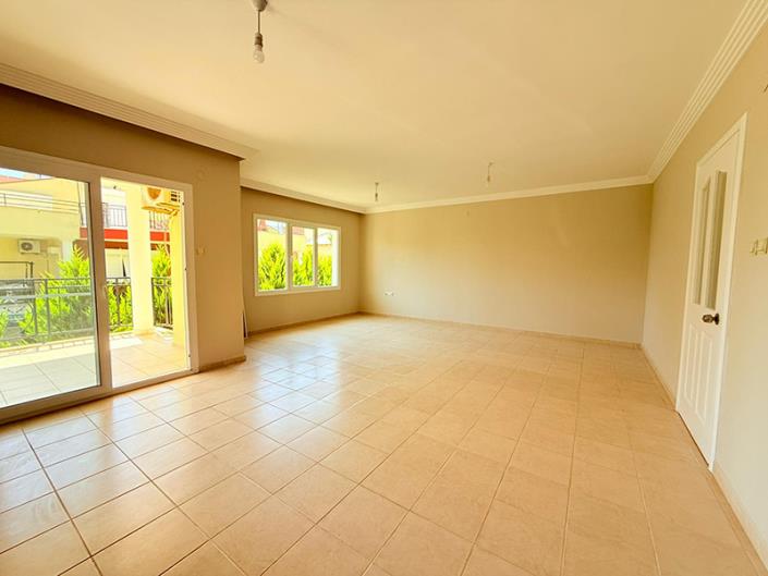 Image No.16-3 Bed Semi-Detached for sale