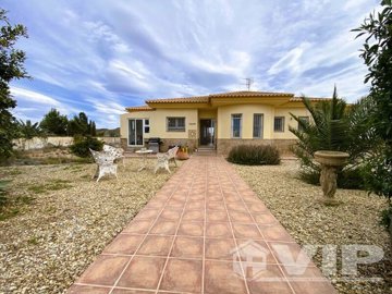 vip8038-villa-for-sale-in-vera-1067612139