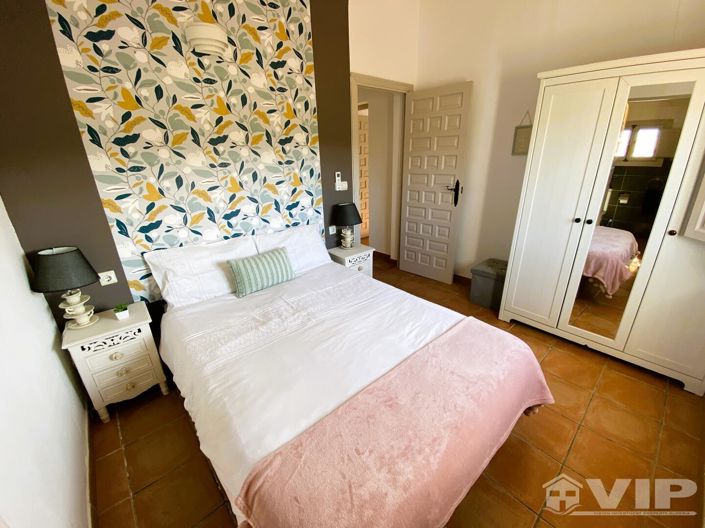 Image No.24-6 Bed Villa for sale