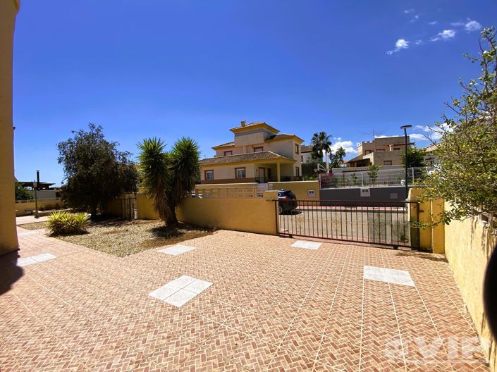 Image No.29-3 Bed Villa for sale