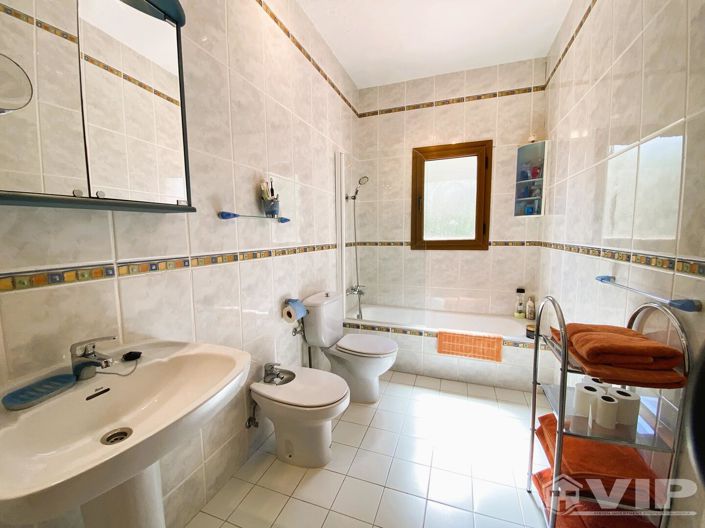 Image No.24-4 Bed Villa for sale