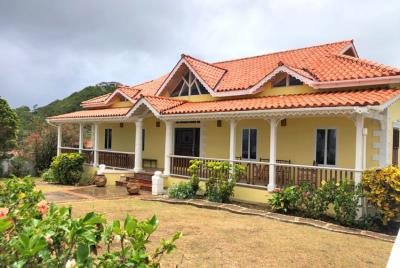 St-lucia-homes-Villa-Canary-Home-850x570