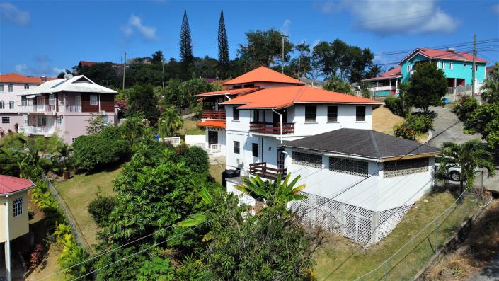 Image No.4-6 Bed House for sale