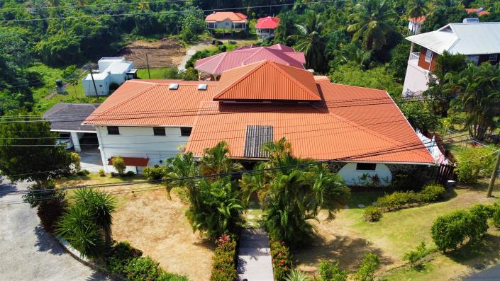 Image No.2-6 Bed House for sale