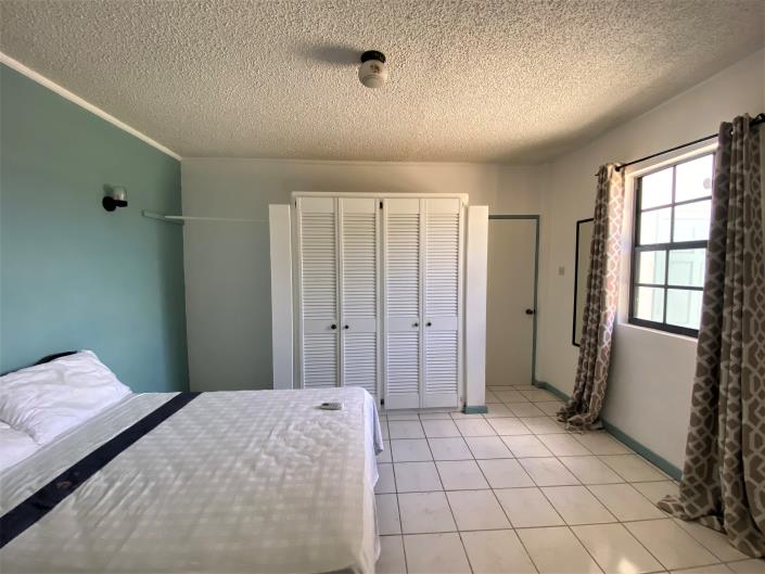 Image No.22-6 Bed House for sale