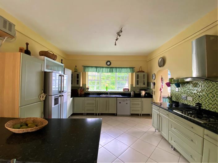 Image No.3-6 Bed Villa / Detached for sale