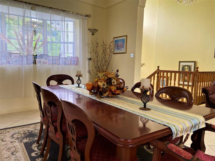 Image No.4-6 Bed Villa / Detached for sale