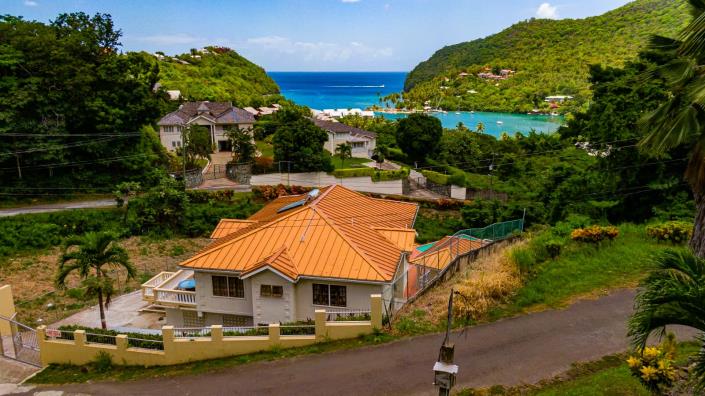 Image No.2-Maison / Villa de 4 chambres à vendre à Marigot Bay