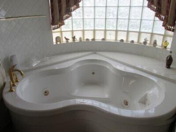 e80f361f-1766-48fb-b295-cffc1b19e874