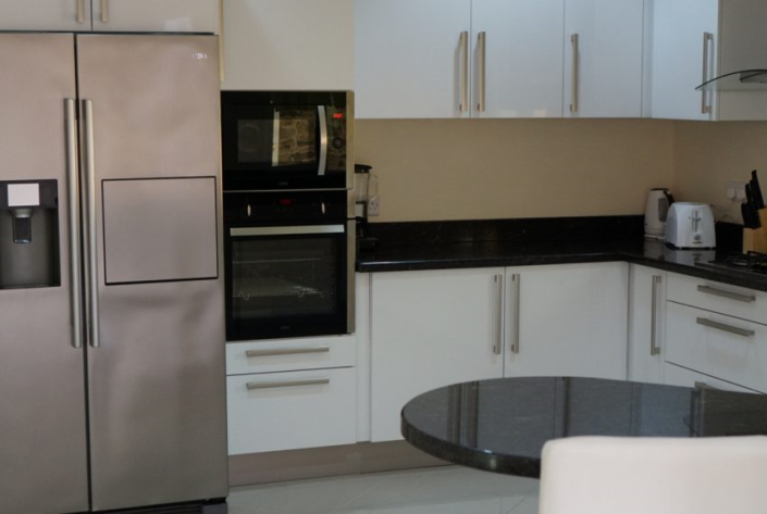 Image No.4-15 Bed Commercial for sale