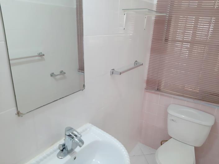 Image No.30-4 Bed House for sale