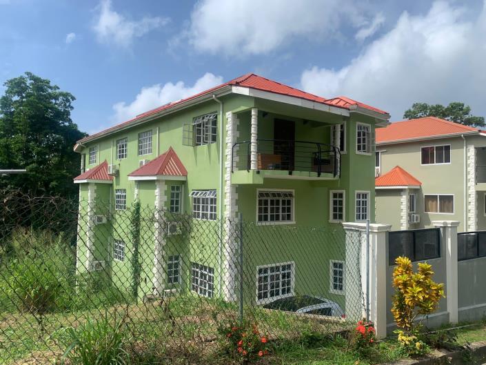 Image No.2-Maison de 25 chambres à vendre à Gros Islet