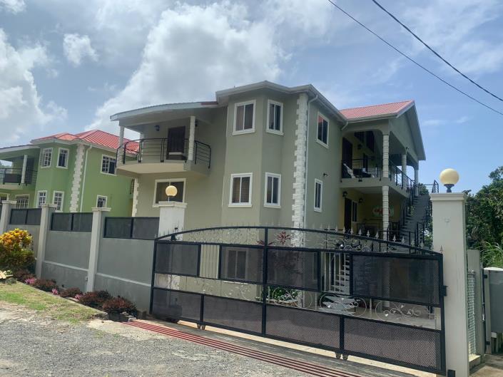 Image No.5-Maison de 25 chambres à vendre à Gros Islet