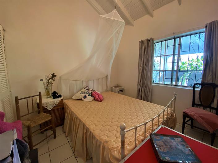 Image No.11-7 Bed House for sale