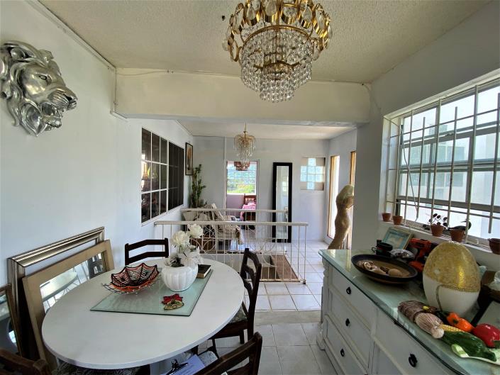 Image No.6-7 Bed House for sale