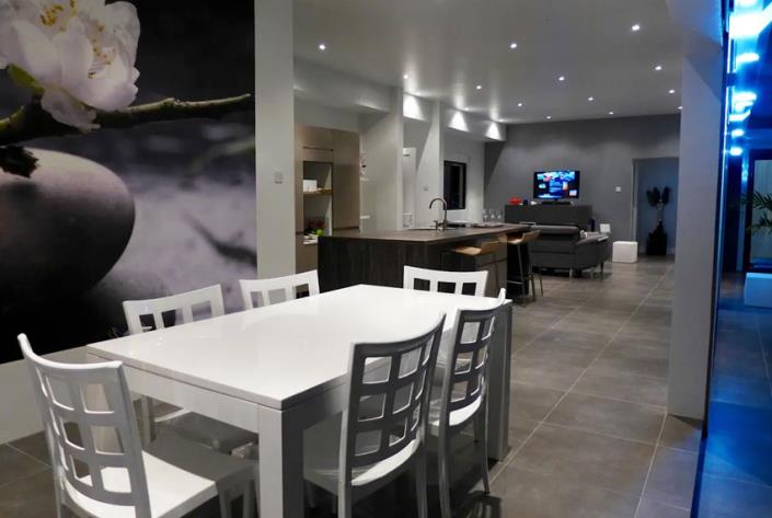 Image No.10-3 Bed Villa for sale