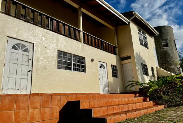 Image No.2-6 Bed House for sale