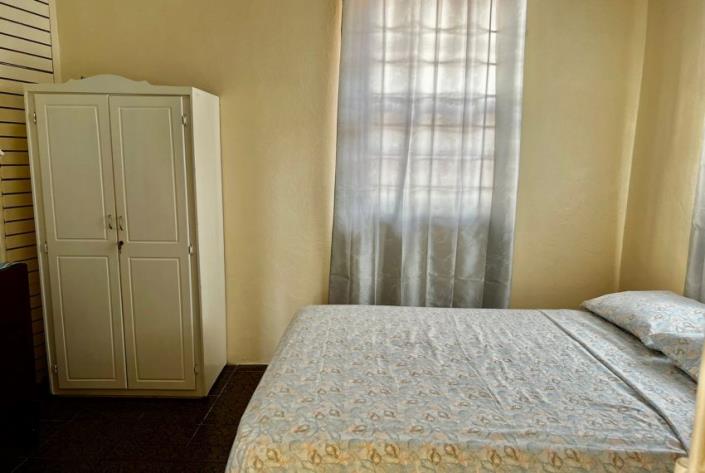 Image No.23-6 Bed House for sale