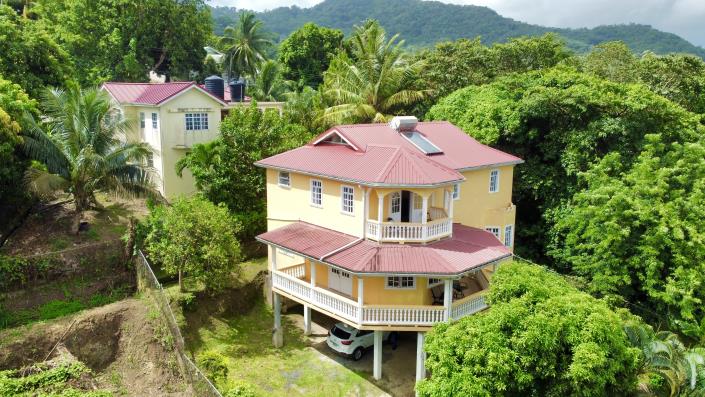 Image No.2-5 Bed House for sale