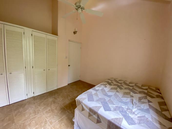 Image No.16-5 Bed House for sale