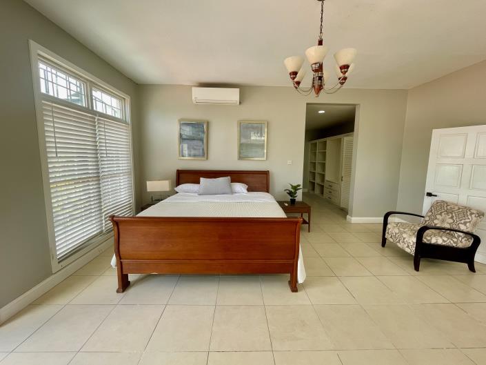 Image No.14-5 Bed Villa for sale