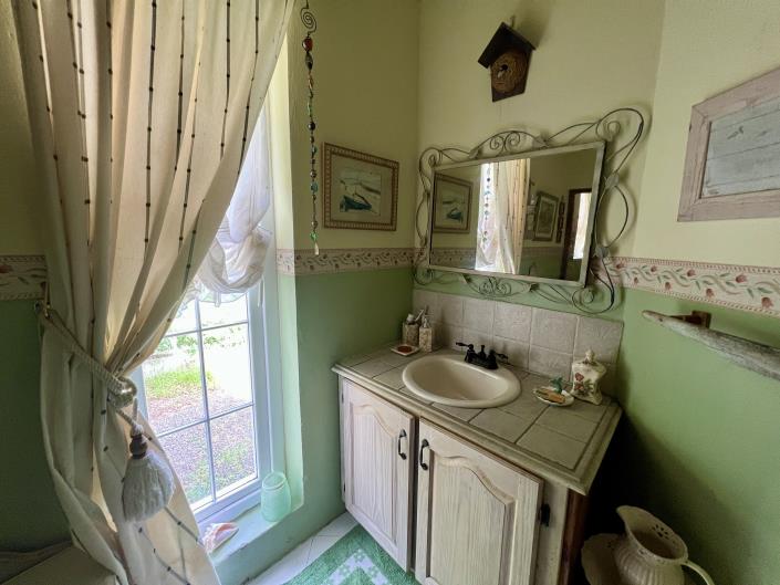 Image No.12-5 Bed House for sale