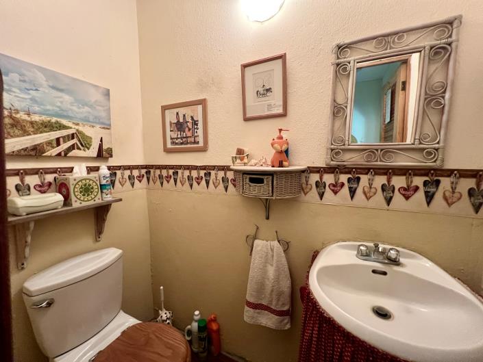 Image No.15-5 Bed House for sale