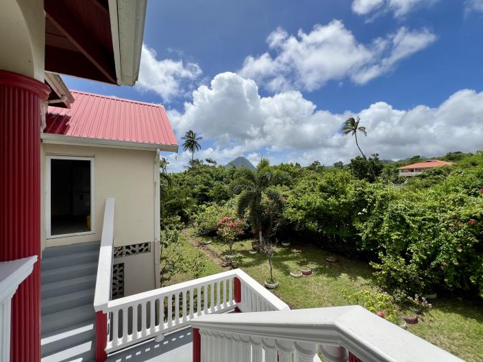 Image No.15-6 Bed Semi-Detached for sale