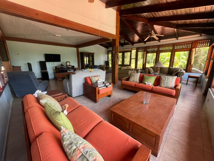 Image No.6-5 Bed Bungalow for sale