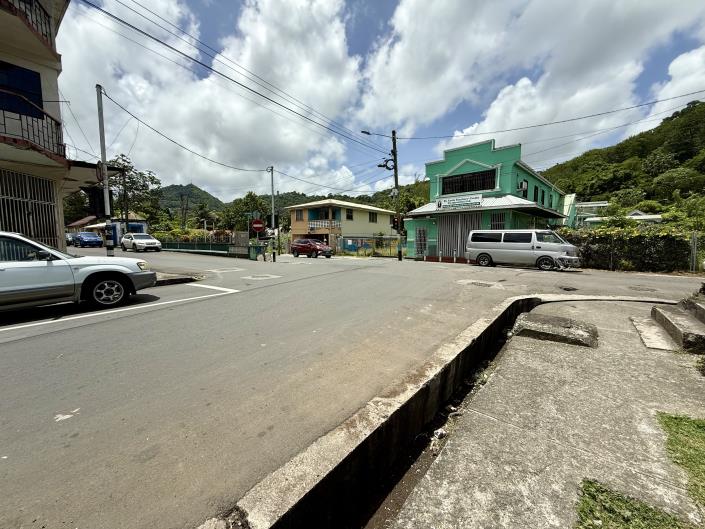 Image No.5-Terre à vendre à Castries