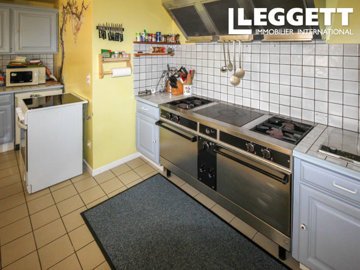 ahr0chm6ly9jzg4uagvzdglhlmltbw8vaw1hz2uvvevom