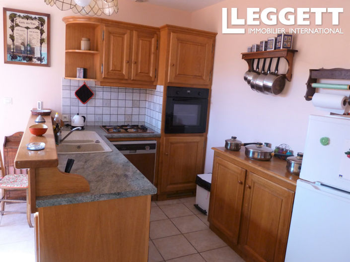 Image No.6-3 Bed House for sale