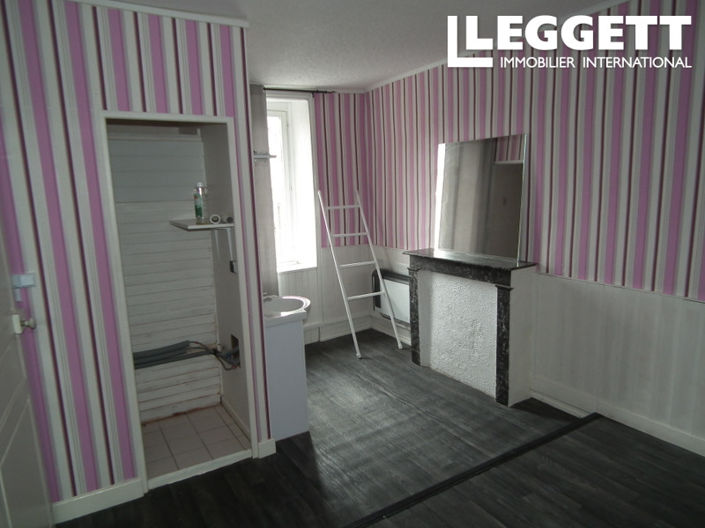 Image No.8-3 Bed House for sale