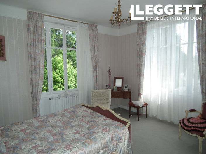 Image No.9-3 Bed House for sale