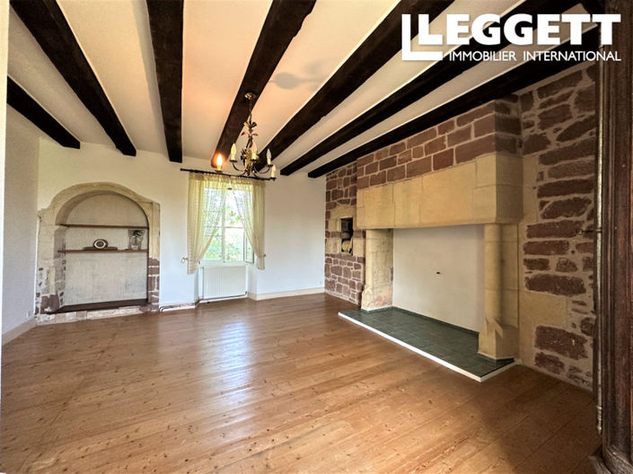 Image No.9-5 Bed House for sale