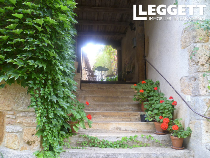 Image No.2-4 Bed House for sale