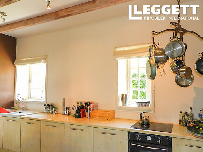 Image No.6-5 Bed House for sale