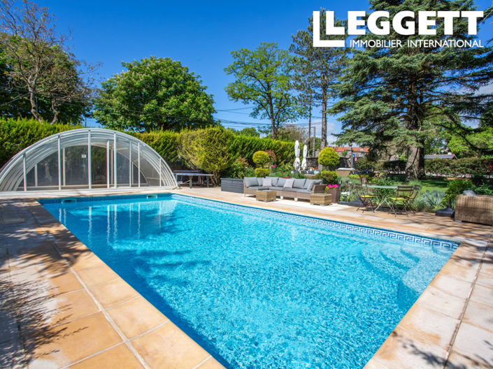 Image No.8-11 Bed House for sale