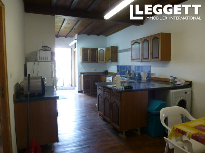 Image No.6-2 Bed House for sale