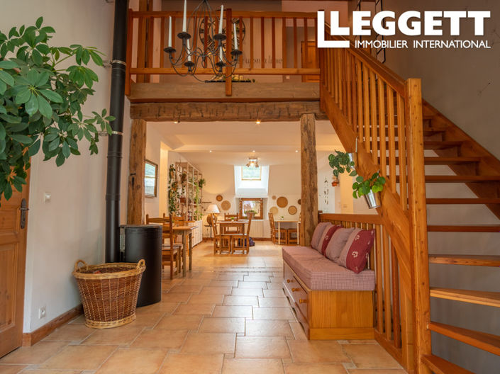 Image No.9-12 Bed House for sale