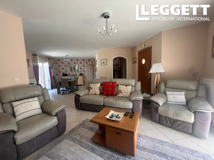 Image No.4-4 Bed House for sale