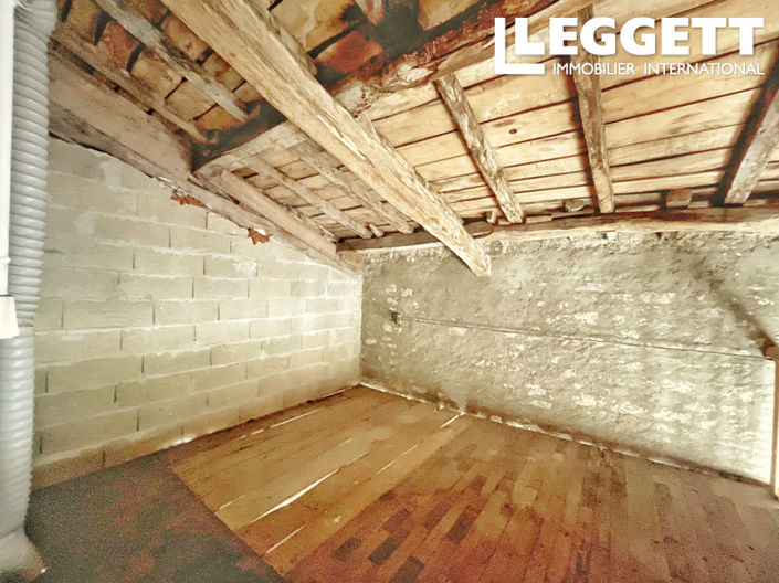 Image No.5-2 Bed House for sale